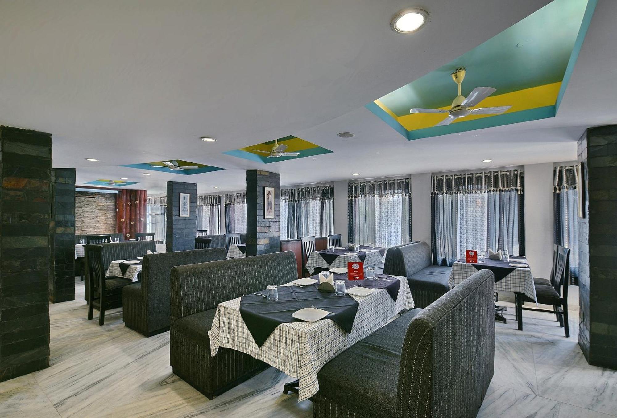 Collection O Diamond And Residences Індаур Екстер'єр фото